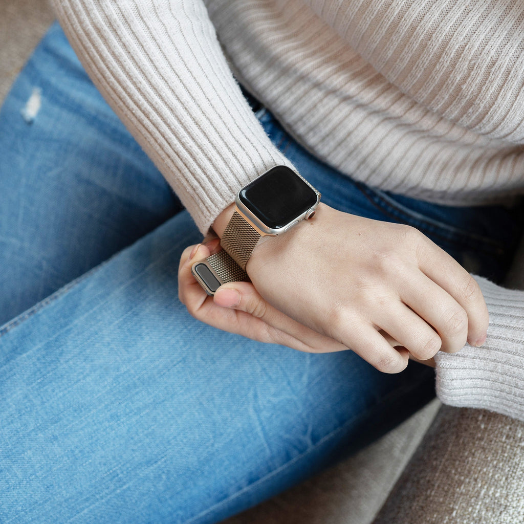 Náramek Champagne Finish Milanese pro Apple Watch Edition