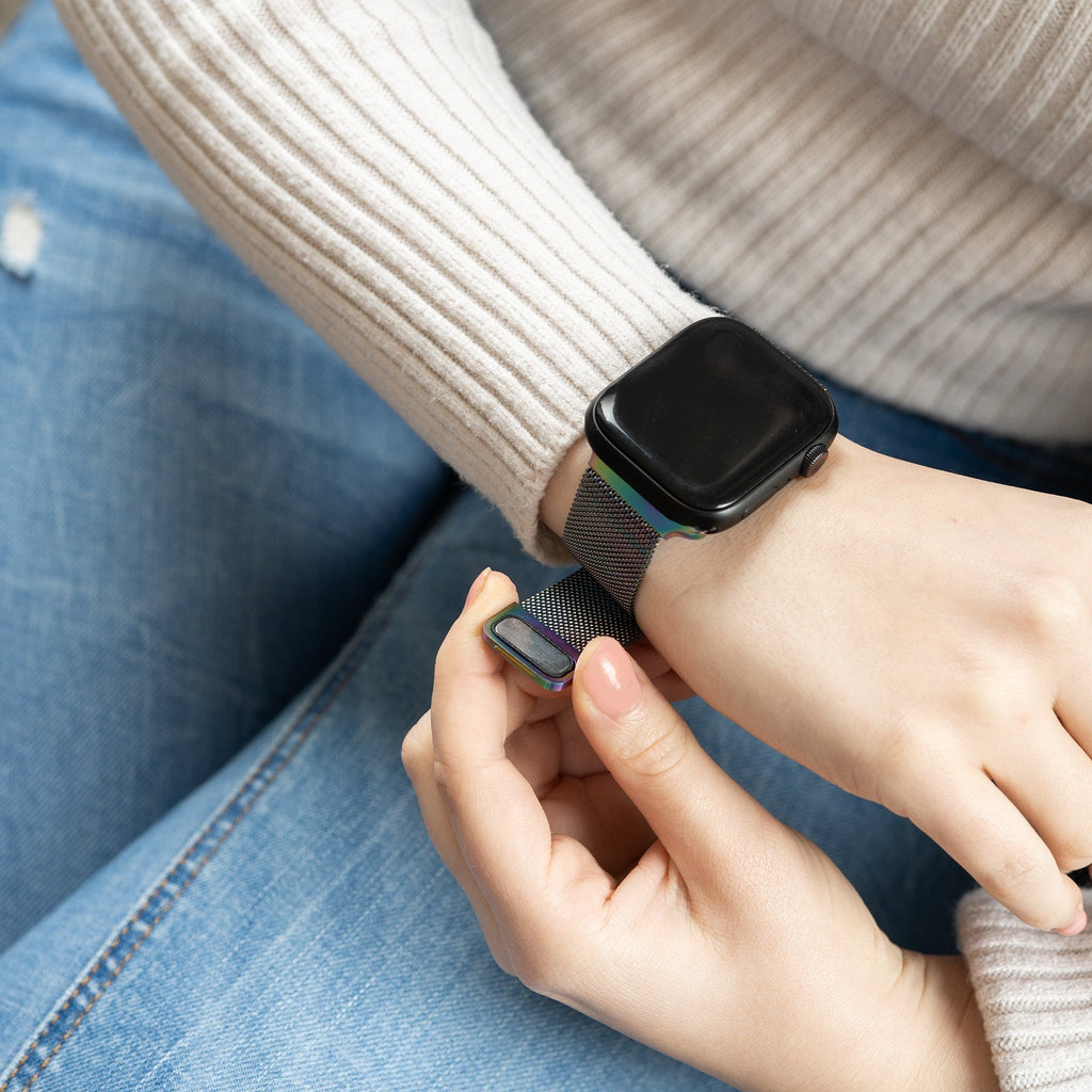 パール調仕上げのApple Watchミラネーゼバンド