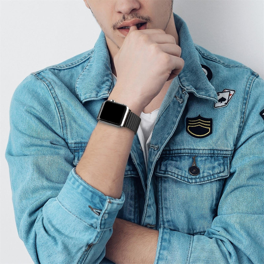 Náhradní černý ocelový elastický řemínek pro Apple Watch