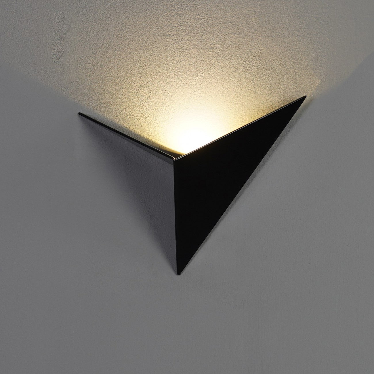 Strata Geometric Sconce | Ormexis