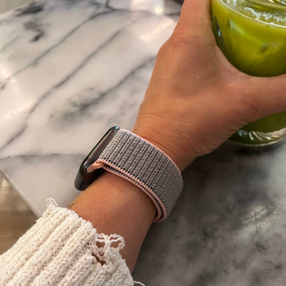 Nylonový řemínek Apple Watch pro každodenní nošení, růžový odstín