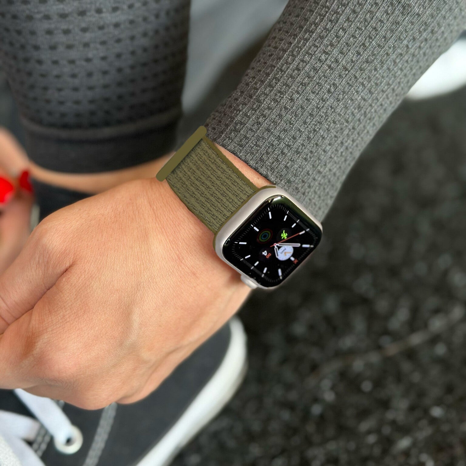Curea moale din nylon țesut, culoarea măslinie, pentru Apple Watch