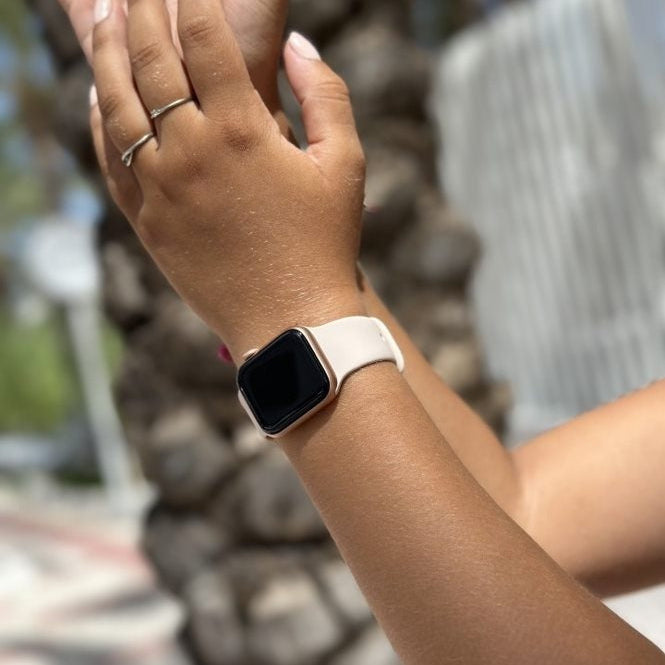 Xoxo Wildhearts beżowy pasek silikonowy do Apple Watch
