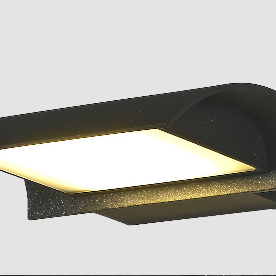 Aeris Canopy Outdoor Wall Light | Ormexis