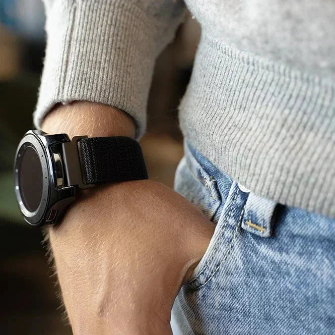 Náhradní řemínek z černého nylonu pro hodinky Polar Vantage M