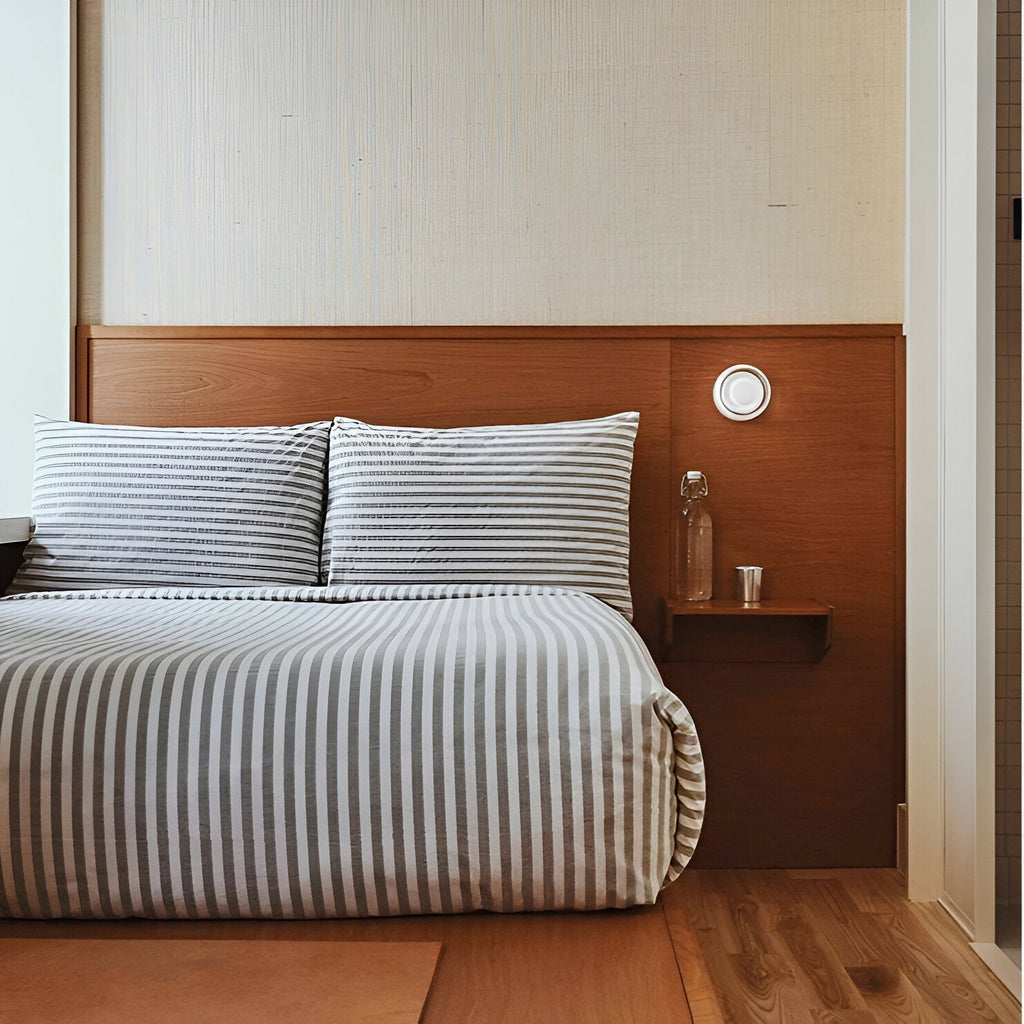 Applique da parete moderna con scanalature e illuminazione ambientale | Ormexis