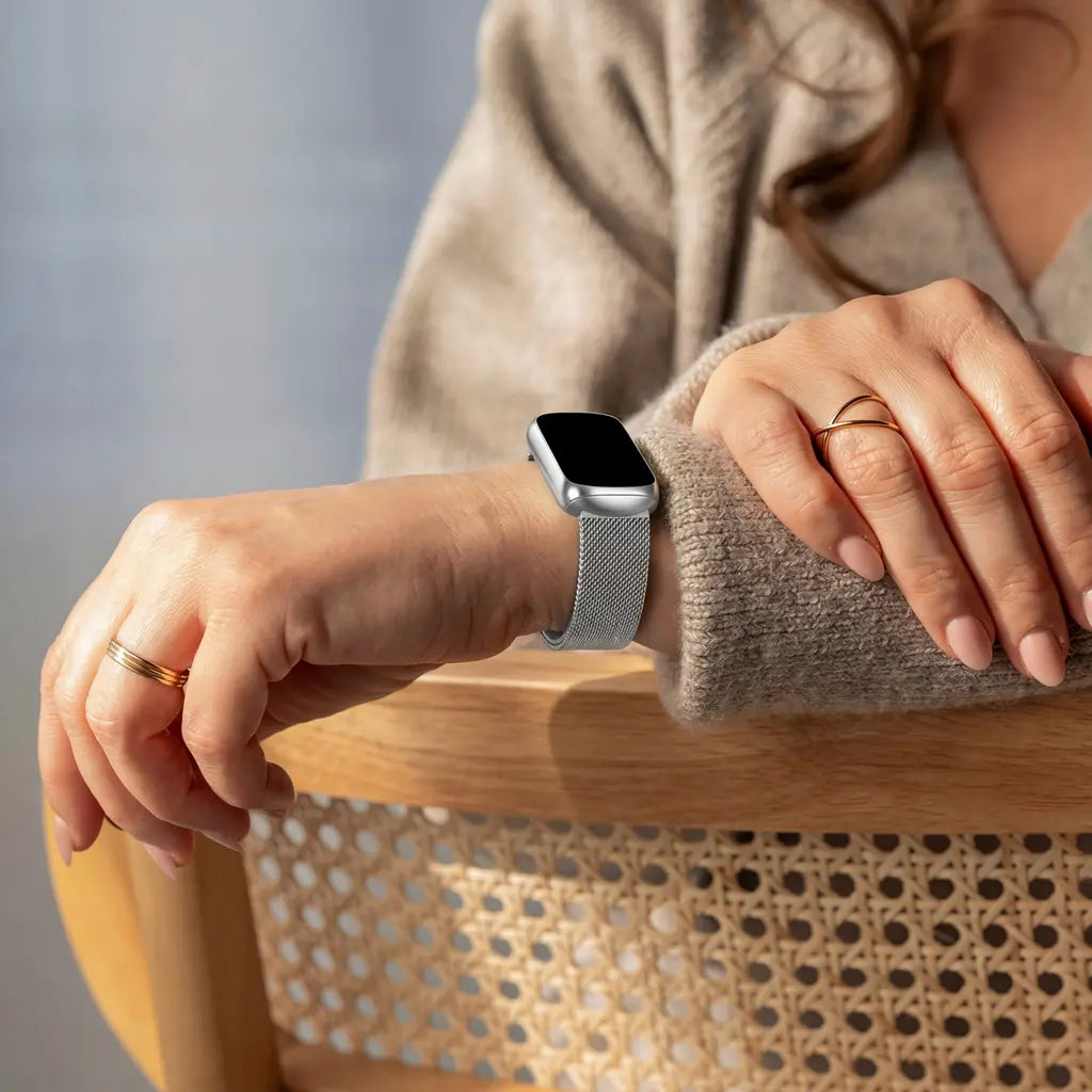 Elegant let sølv Milanese-rem til Fitbit Luxe