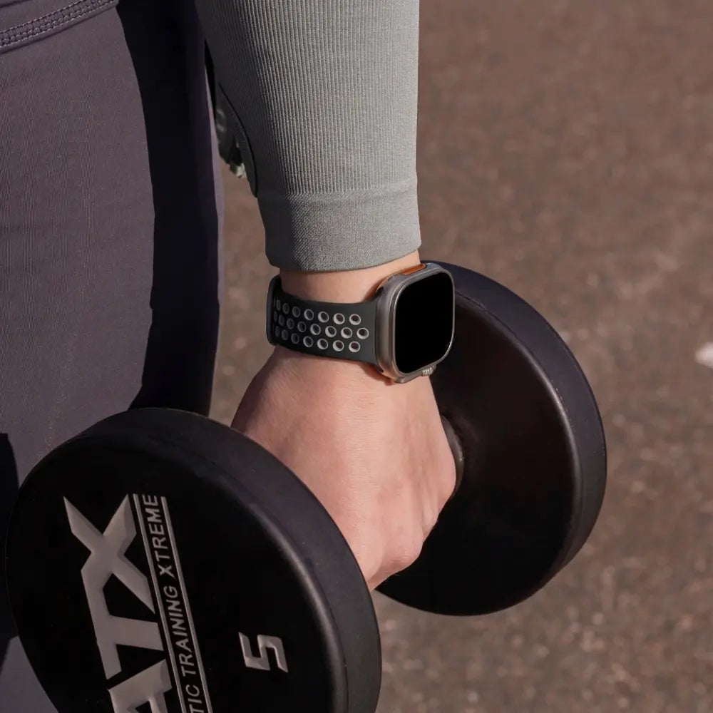 Náhradní sportovní řemínek Apple Watch černošedý