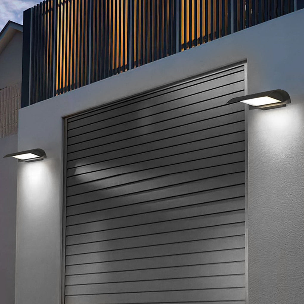 Aeris Canopy Outdoor Wall Light | Ormexis