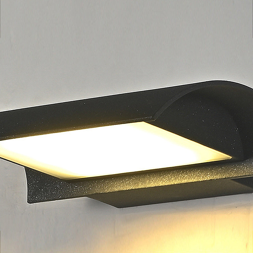 Aeris Canopy Outdoor Wall Light | Ormexis