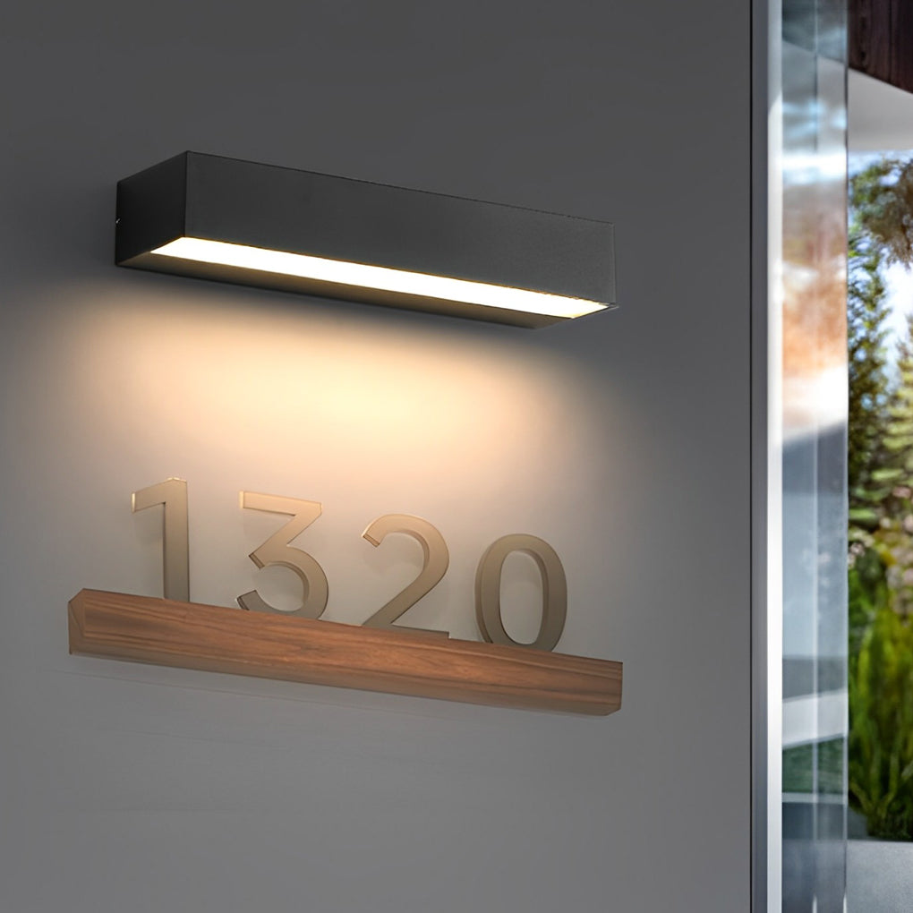 Veltrix Linear Outdoor Wall Sconce | Ormexis