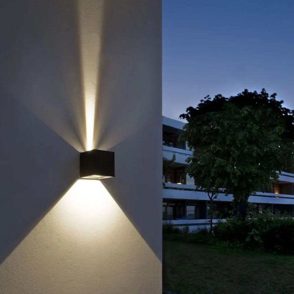 Obsidian Cube Sconce | Ormexis