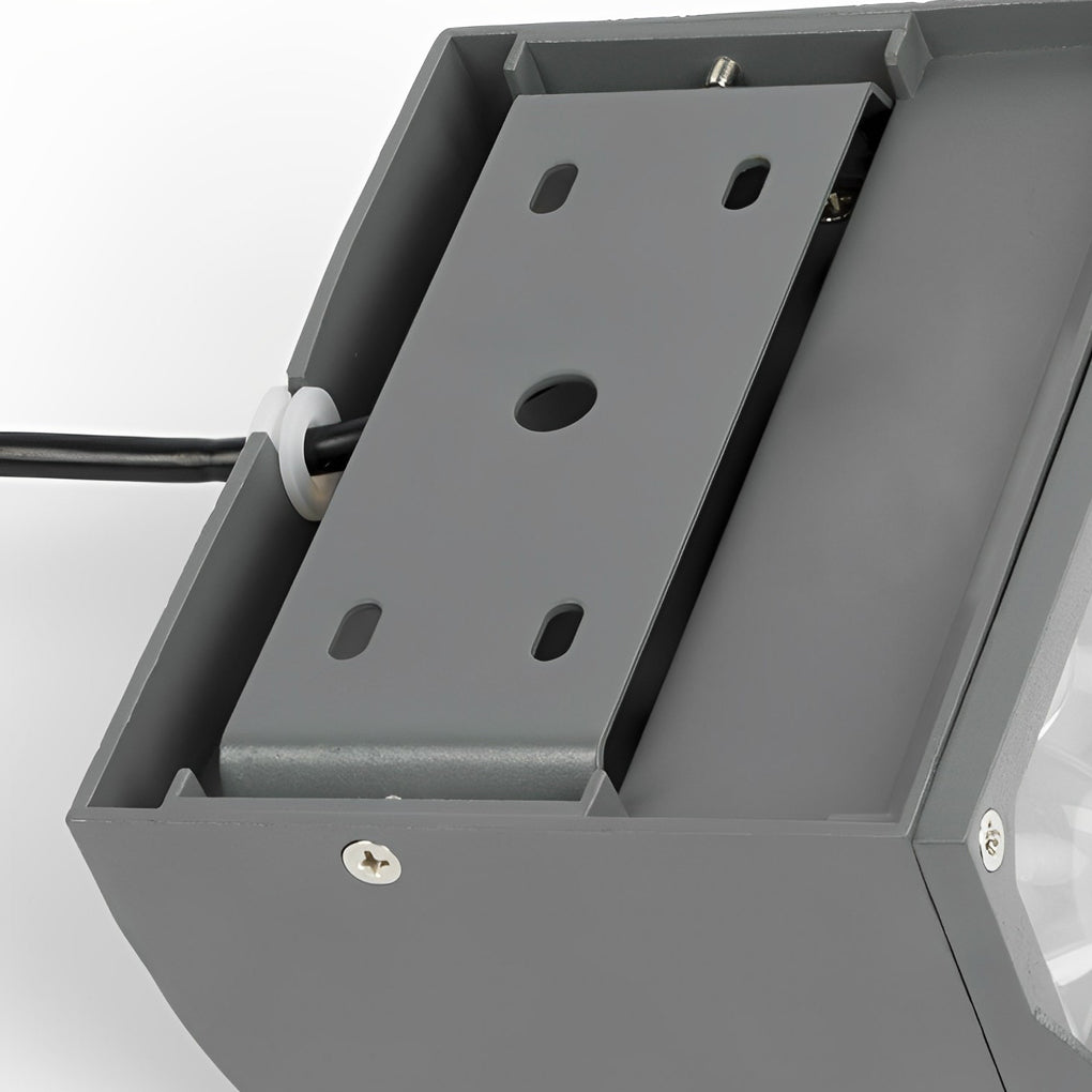 Vector Beam Facade Light | Ormexis