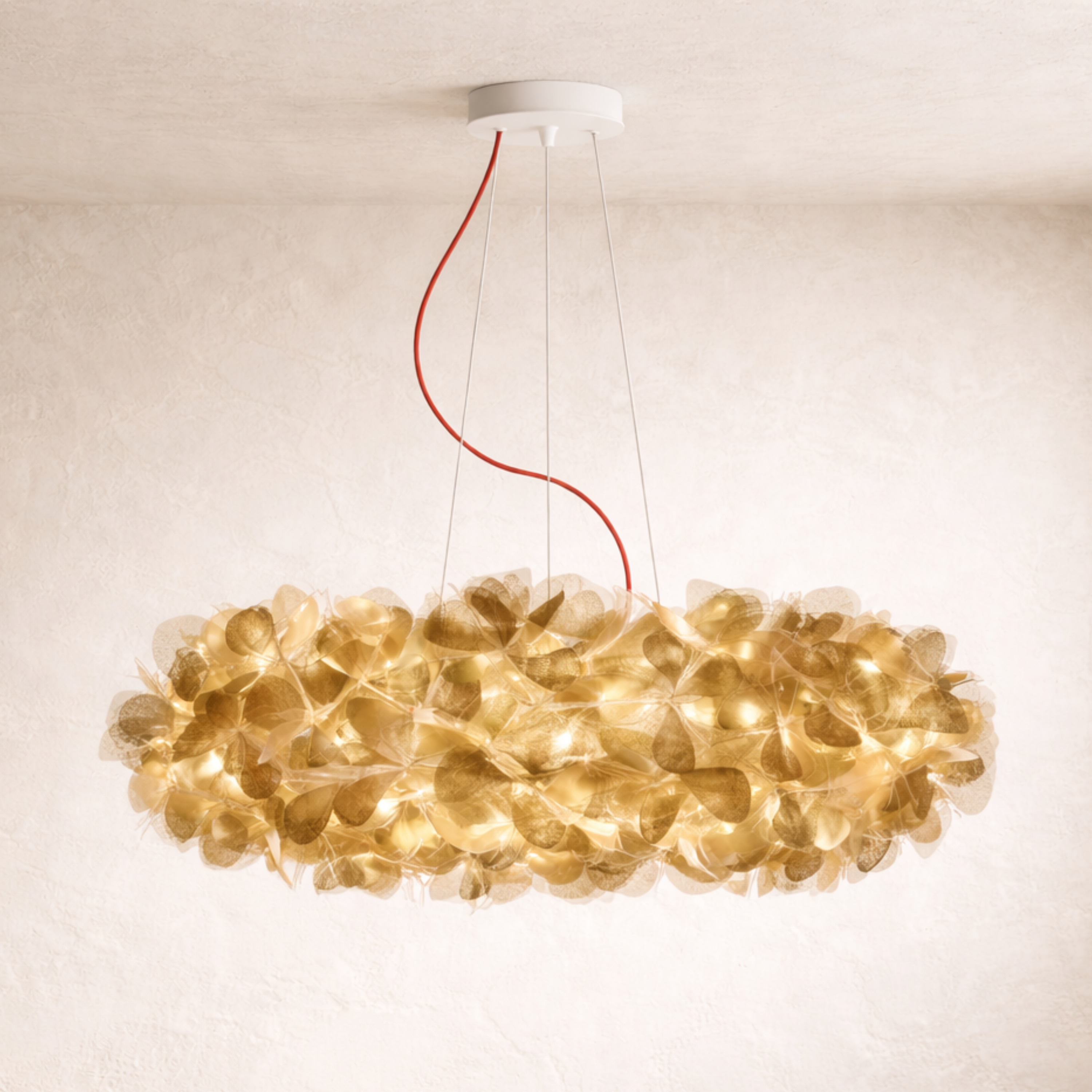 Lampa wisząca w kształcie skupiska płatków kwiatów, biała lub złota | Ormexis