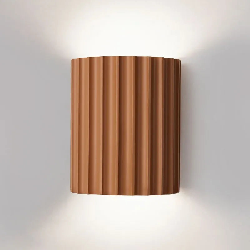 Pleated Ceramic Wall Light | Ormexis
