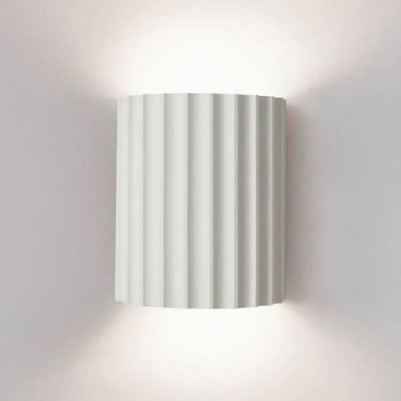 Pleated Ceramic Wall Light | Ormexis