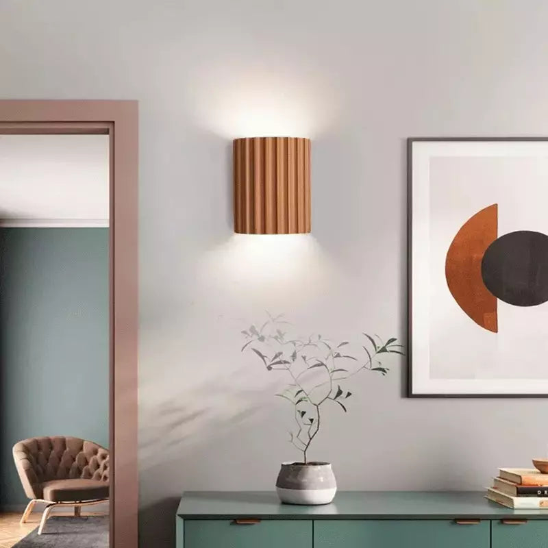 Pleated Ceramic Wall Light | Ormexis