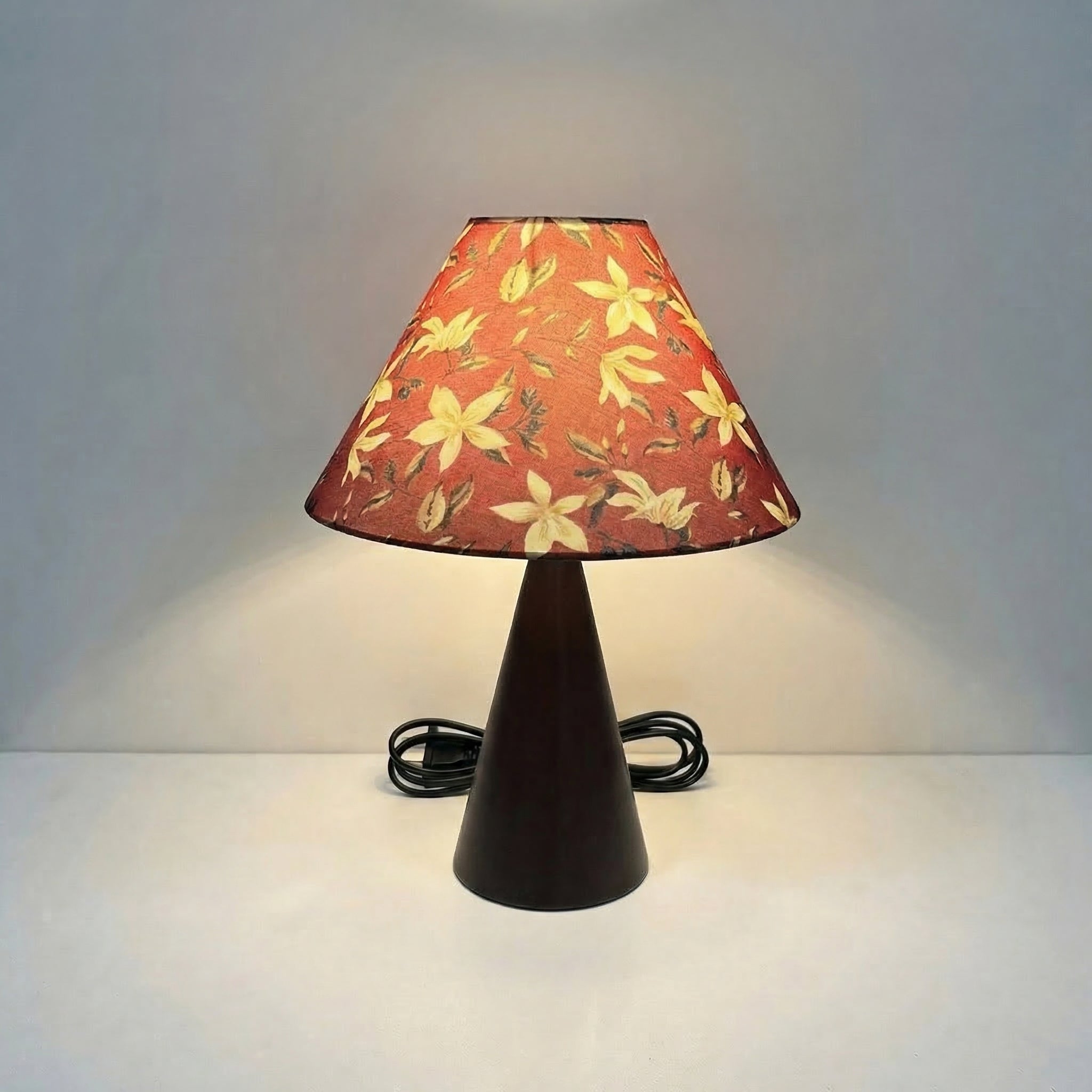 Lampada da tavolo vintage in tessuto | Ormexis