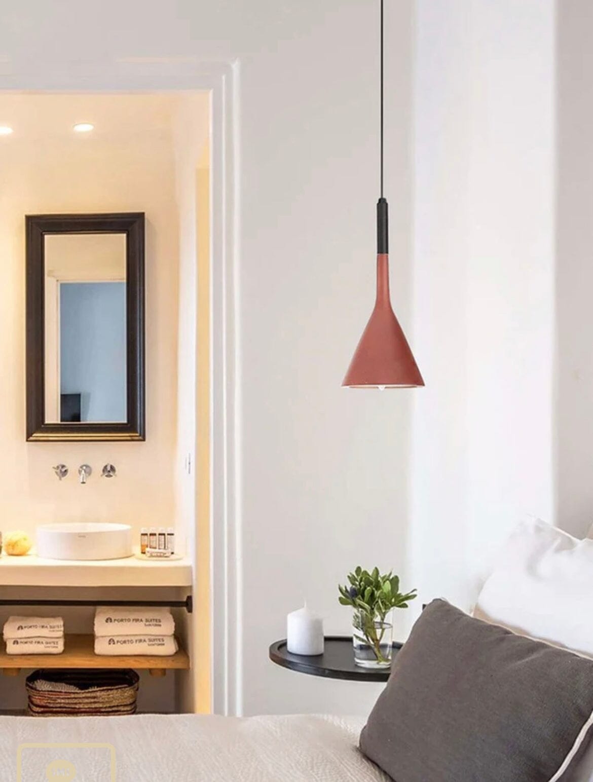Lampa suspendată minimalistă Liora cu cablu reglabil pentru orice spațiu