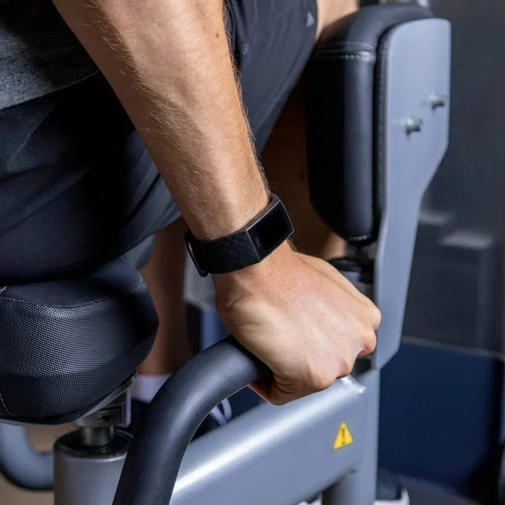 Curea neagră din silicon pentru înlocuirea brățării Fitbit Charge 4