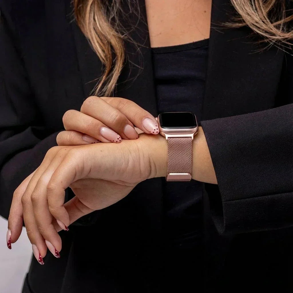 Pulseira Apple Watch com Fecho Milanês Rosa Chá para Uso Diário