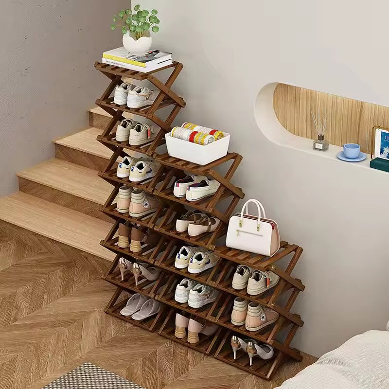 Geometrische schoenenpresentatietoren met etages | Ormexis