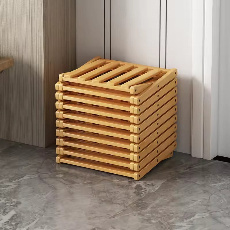 Geometrische schoenenpresentatietoren met etages | Ormexis