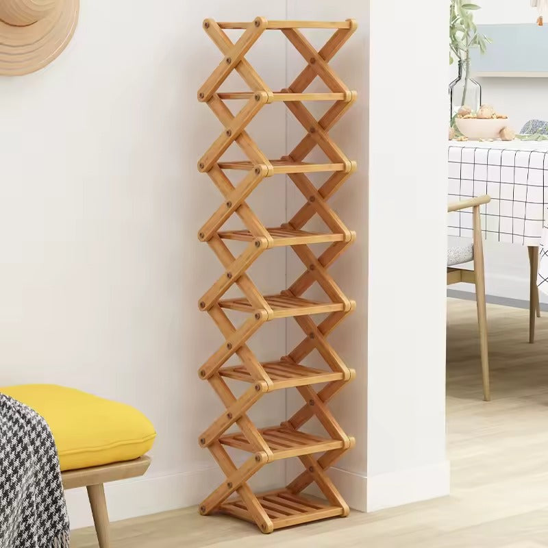 Geometrische schoenenpresentatietoren met etages | Ormexis