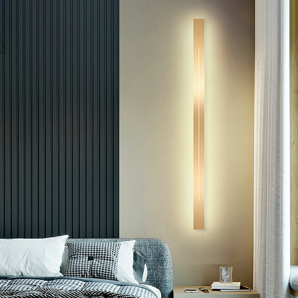 Minimalistyczna liniowa lampa ścienna LED, długa listwa, do wnętrz, czarno-złota | Ormexis