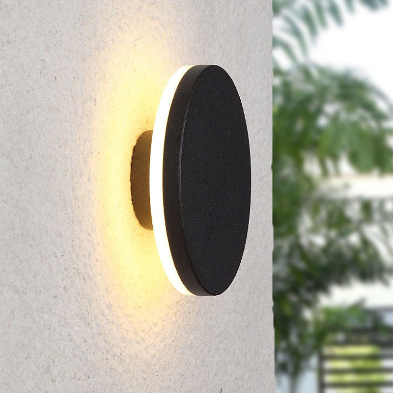 Aplique LED minimalista redondo y cuadrado para exterior, en blanco y negro | Ormexis