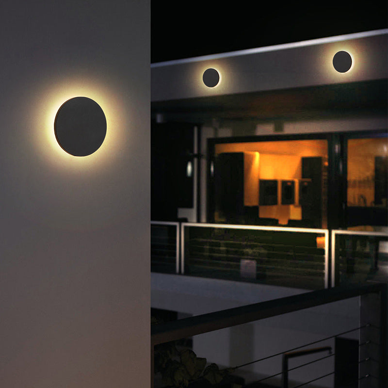 Aplique LED minimalista redondo y cuadrado para exterior, en blanco y negro | Ormexis