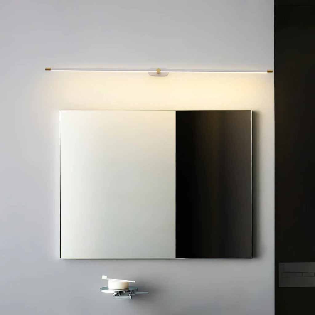 Minimalistyczna smukła liniowa lampa ścienna LED w kolorze czarno-złotym i białym | Ormexis