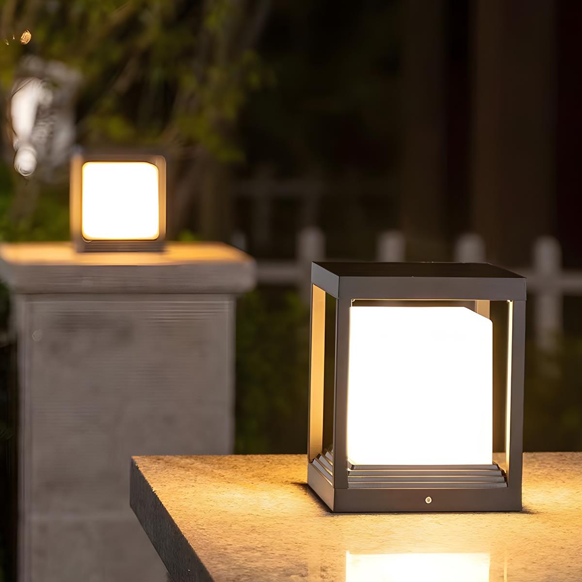 Luminária de poste minimalista com moldura geométrica | Ormexis