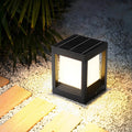 Luminária de poste minimalista com moldura geométrica | Ormexis