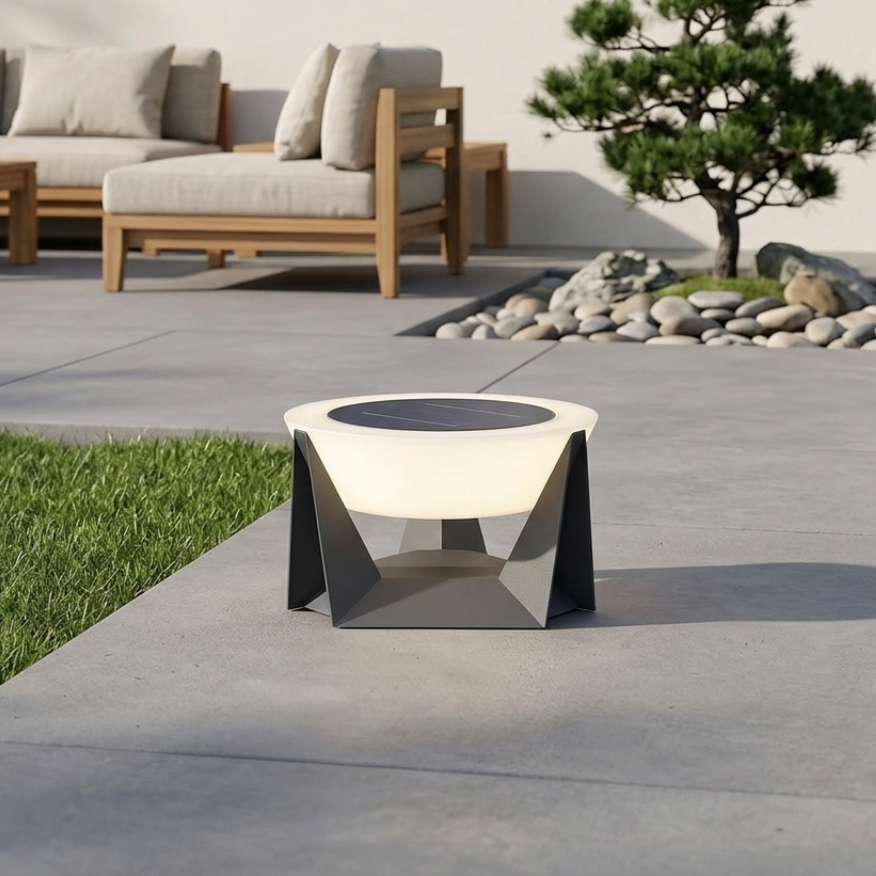 Moderní černé solární LED zahradní světlo s geometrickou základnou pro venkovní terasy | Ormexis