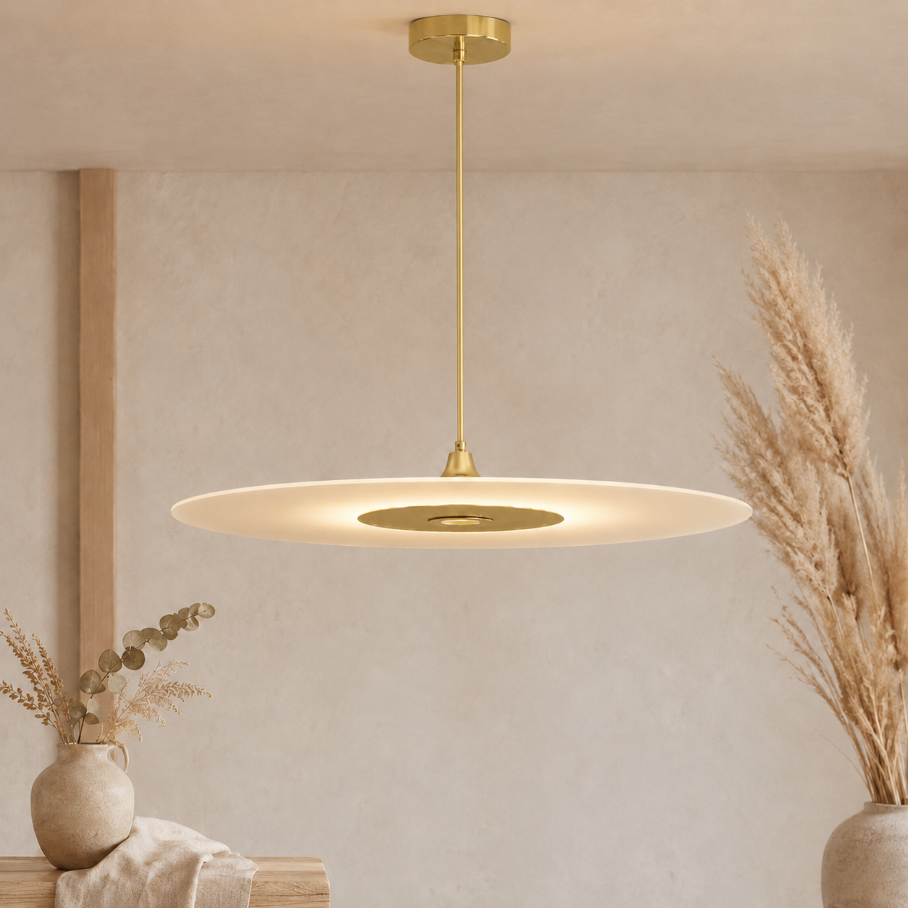 Moderní minimalistické ploché závěsné LED svítidlo v černé nebo zlaté barvě | Ormexis