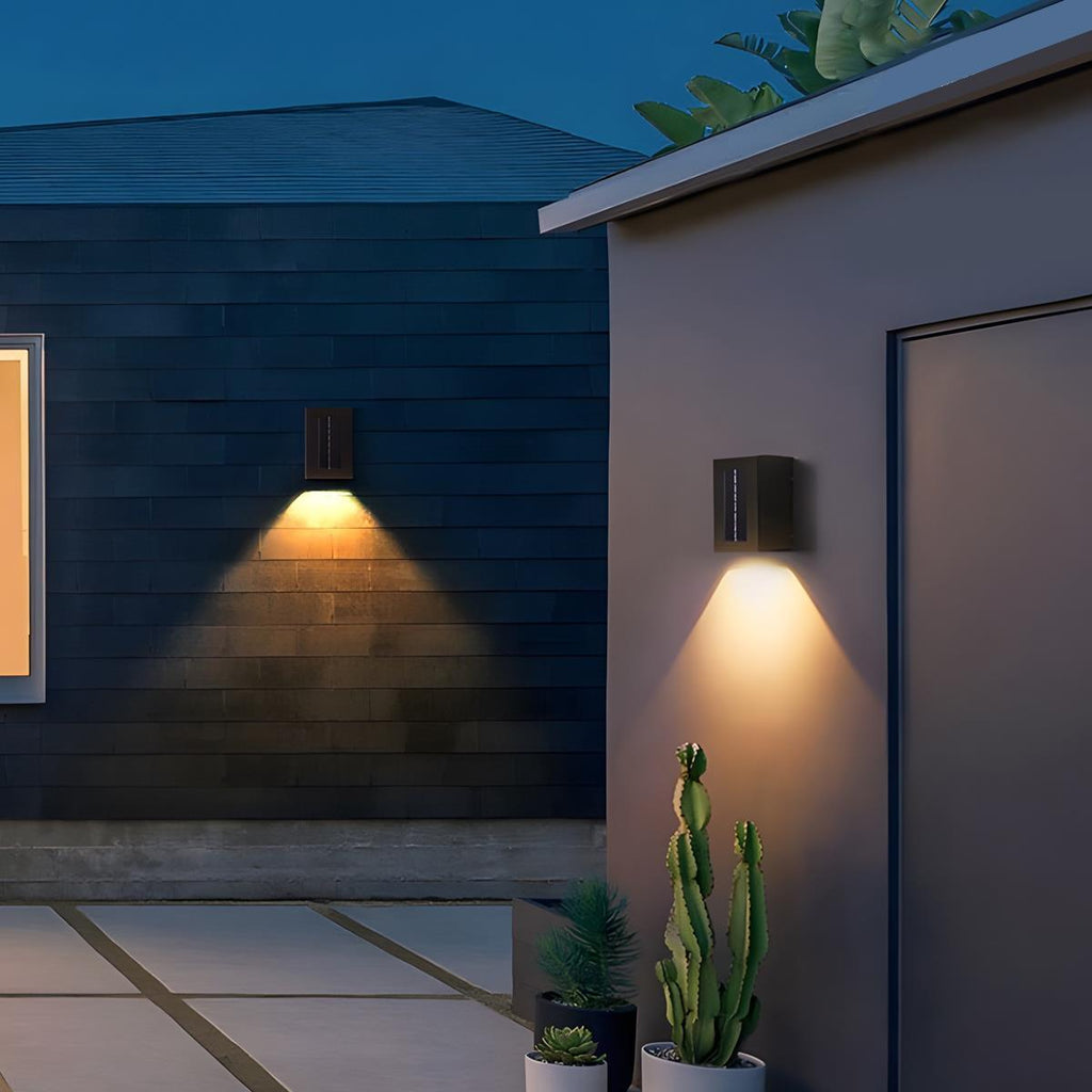Up Down Solar Wall Light | Ormexis