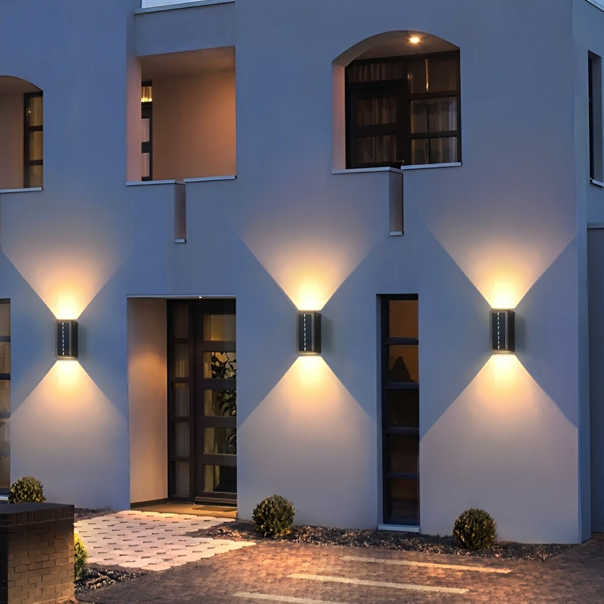 Up Down Solar Wall Light | Ormexis
