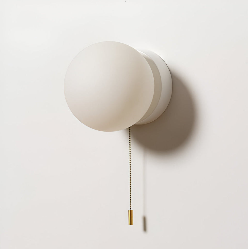 Nástěnné LED svítidlo Nordic Frosted Glass Globe s tahacím lankem | Ormexis