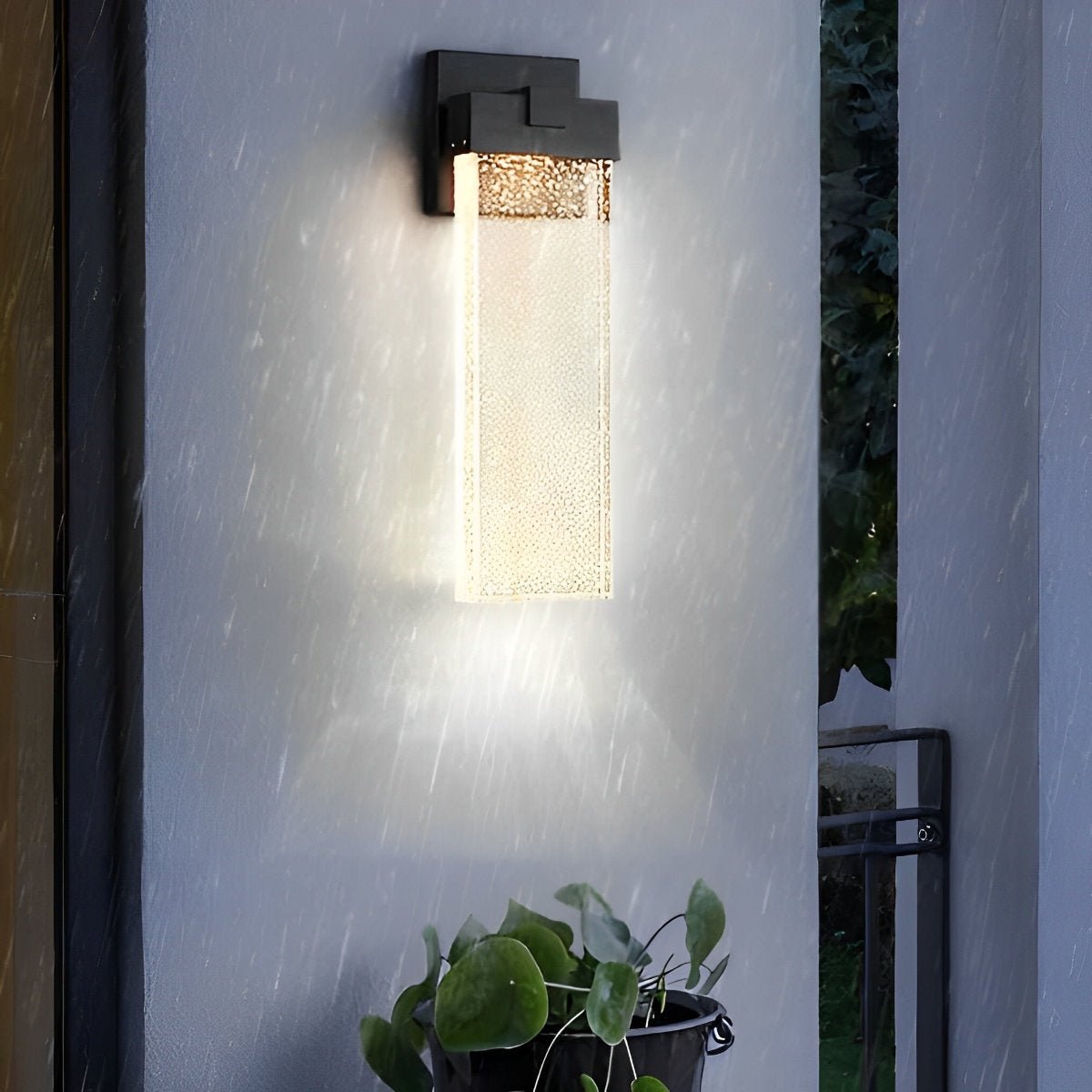 Clear Glass Column Wall Light | Ormexis