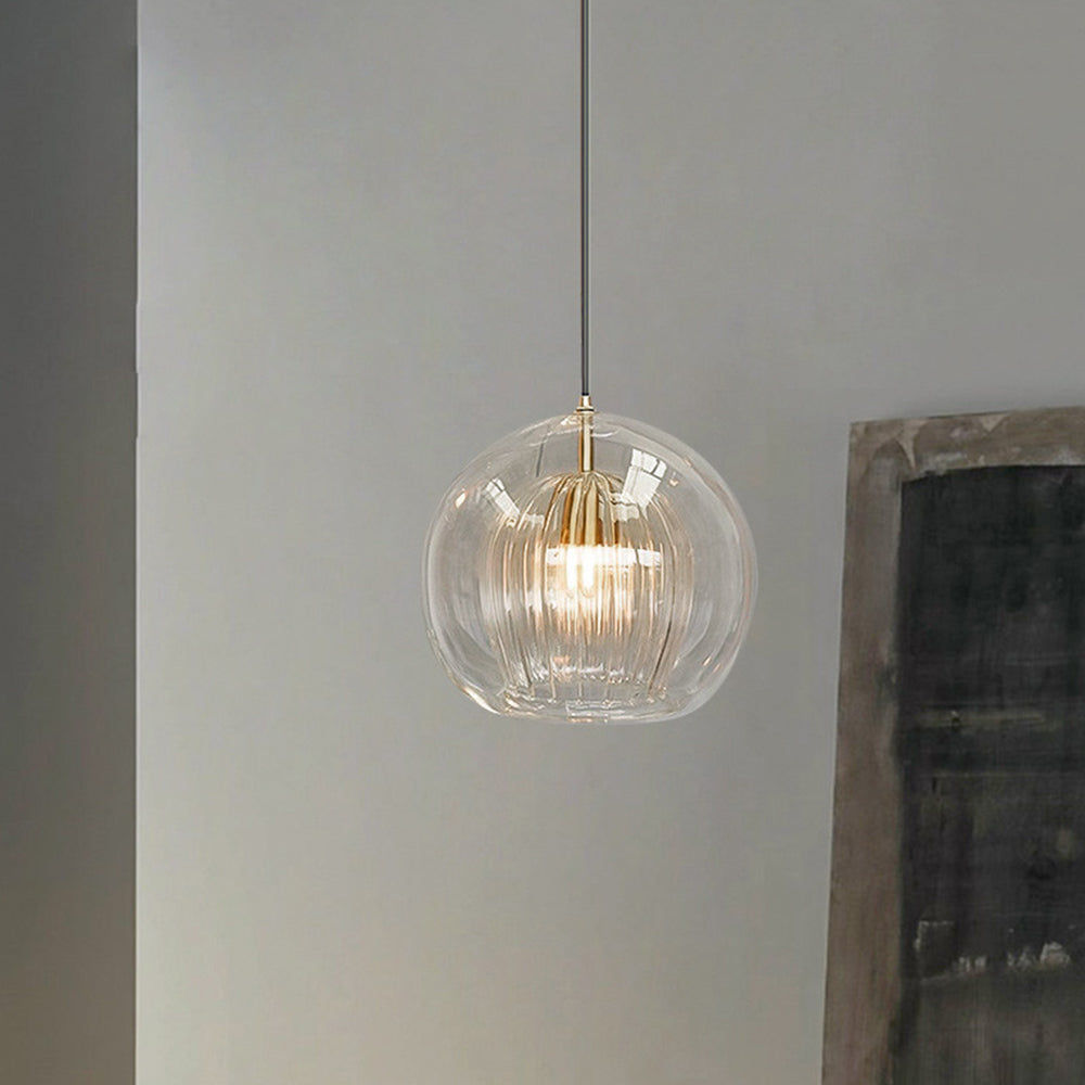 Gerippte Glas-Pendelleuchte mit Metallfassung, klar und bernsteinfarben | Ormexis