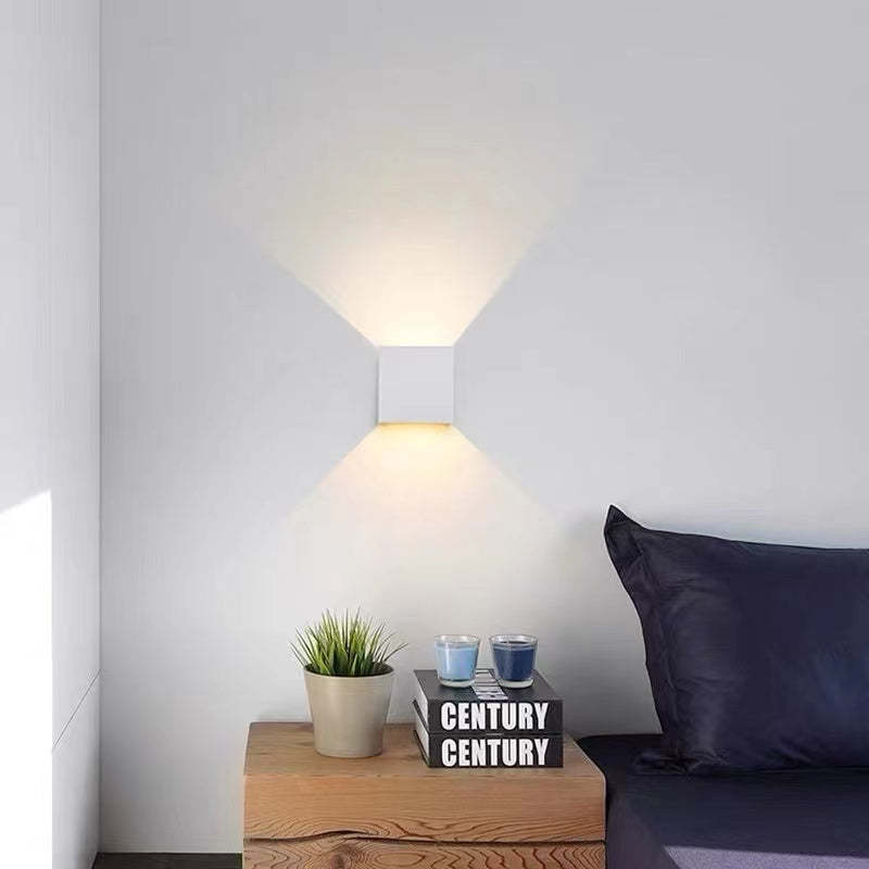 Lampă de perete pătrată pentru exterior, cu iluminare în sus și în jos, design modern, neagră, LED, pentru grădină | Ormexis