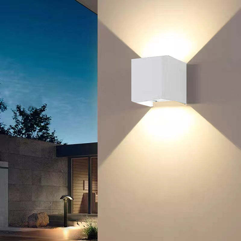 Lampă de perete pătrată pentru exterior, cu iluminare în sus și în jos, design modern, neagră, LED, pentru grădină | Ormexis