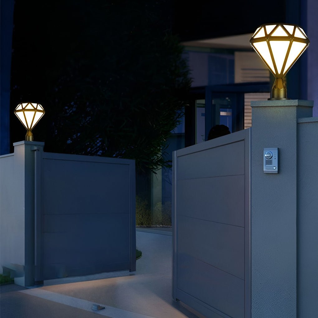 Facette Jewel Gate Light | Ormexis