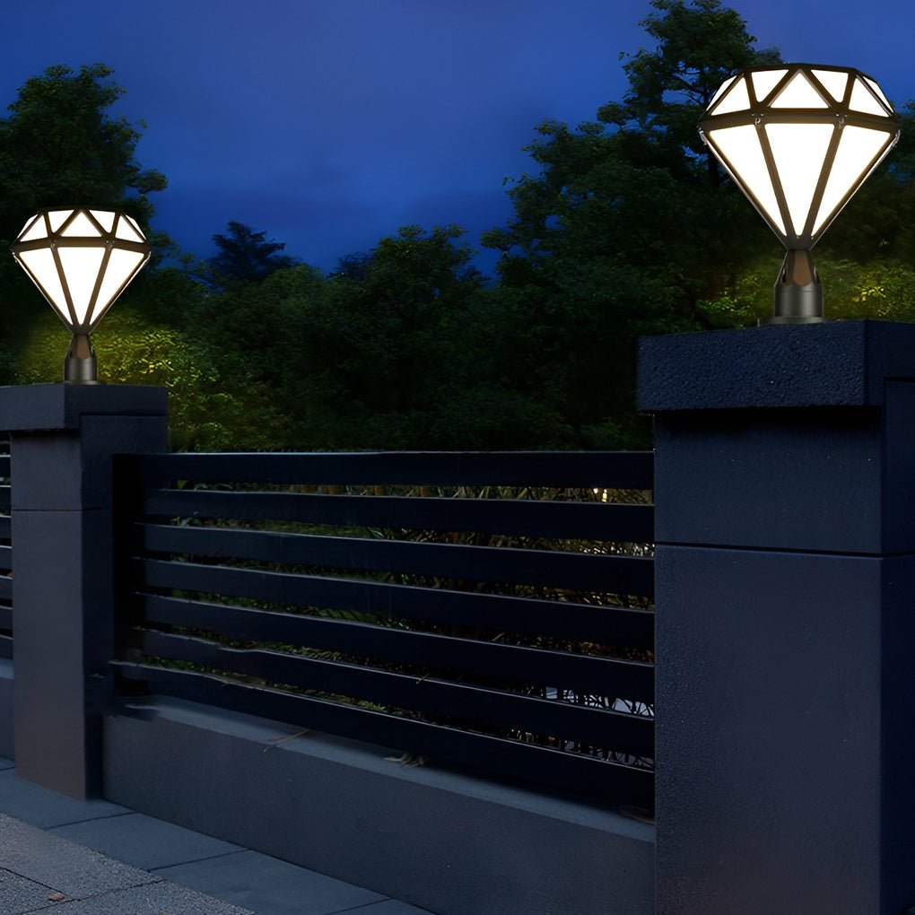 Facette Jewel Gate Light | Ormexis