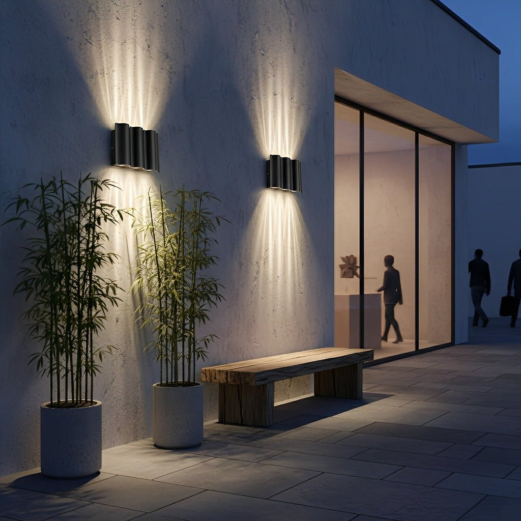 Applique da parete LED per esterni di lusso, moderna, con effetto increspatura dell’acqua su e giù | Ormexis