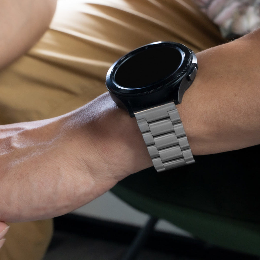 Samsung Galaxy Watch 4 40mm stříbrný ocelový řemínek